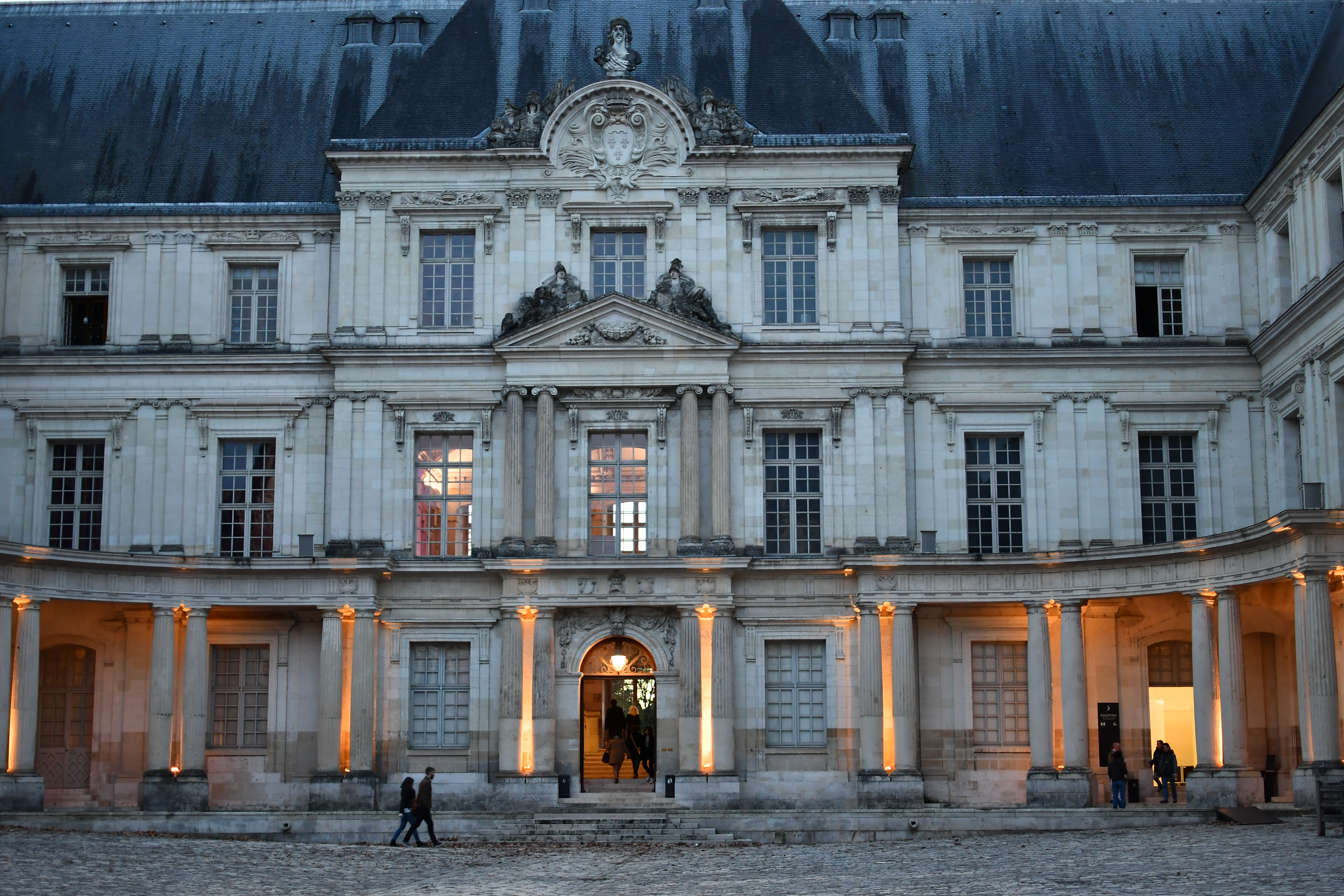 The entry of the royal castle of blois.